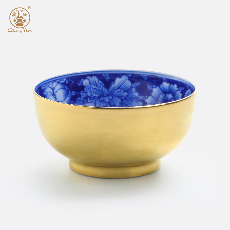 内画描金手绘青花品茗杯